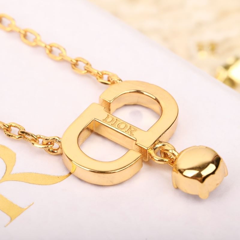 chr1st1an D10r necklaces